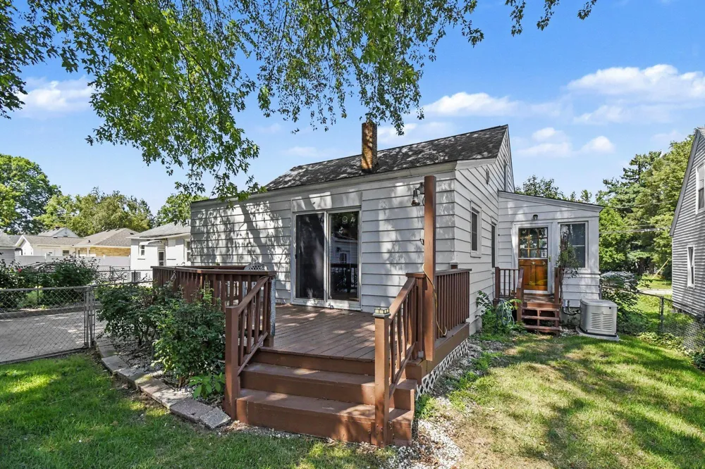 246 Lemyra Street SE Wyoming, MI 49548