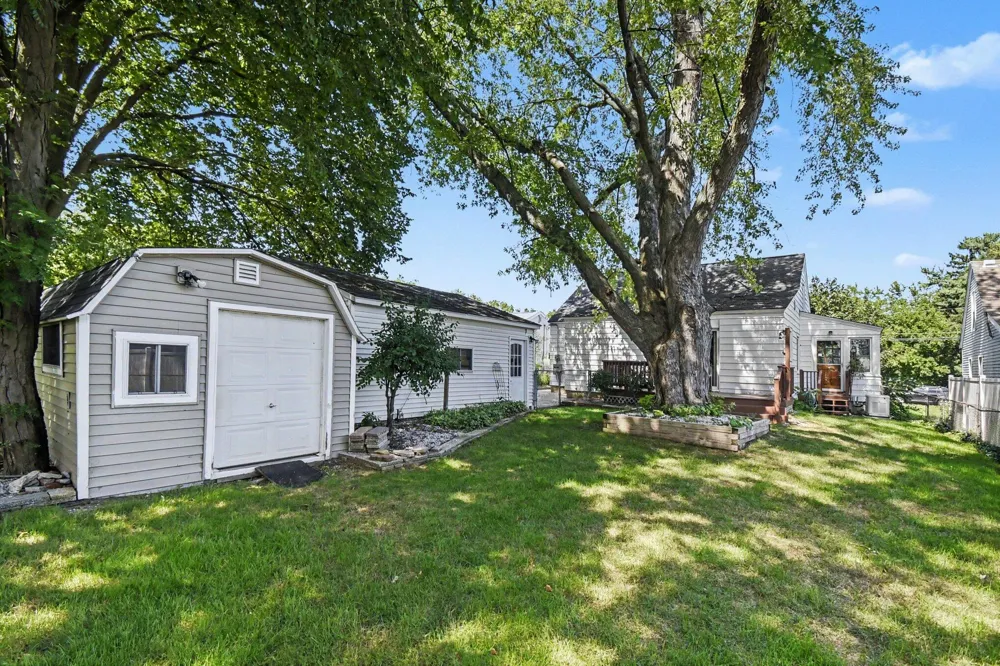 246 Lemyra Street SE Wyoming, MI 49548