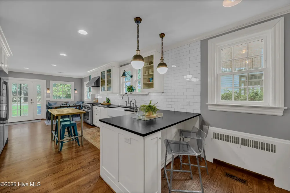 318 Colonial Drive Wilmington, NC 28403