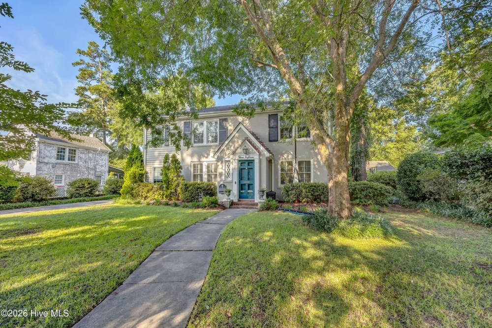 318 Colonial Drive Wilmington, NC 28403