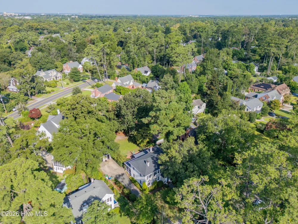 318 Colonial Drive Wilmington, NC 28403