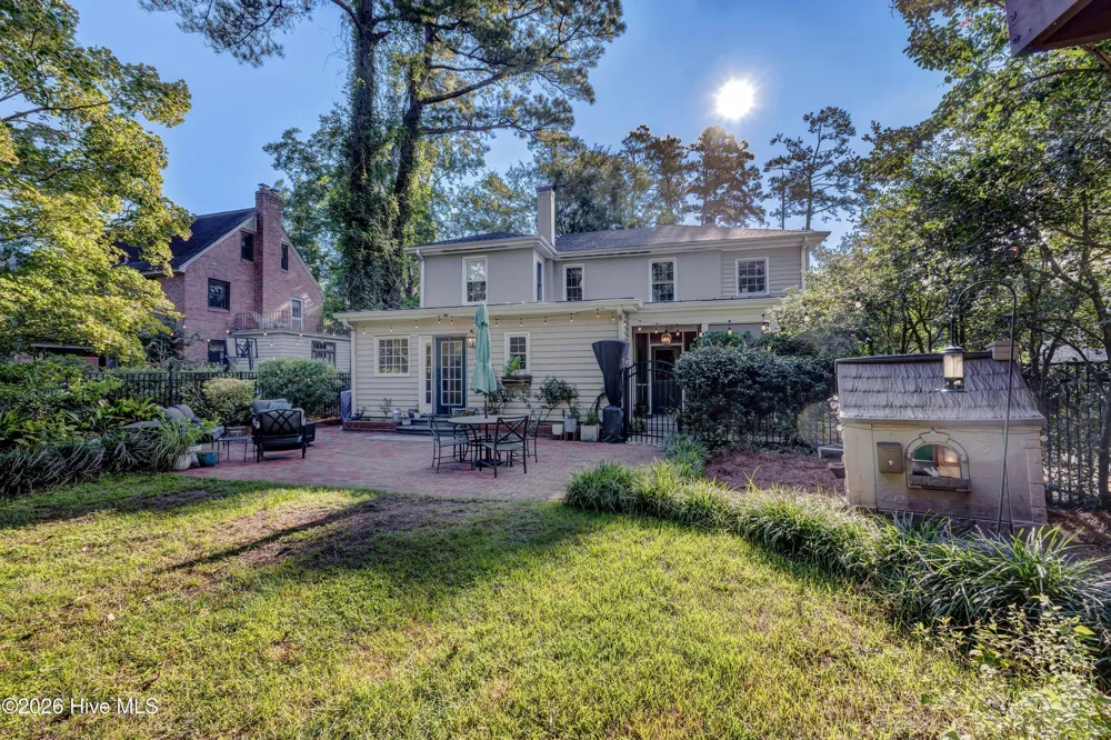 318 Colonial Drive Wilmington, NC 28403