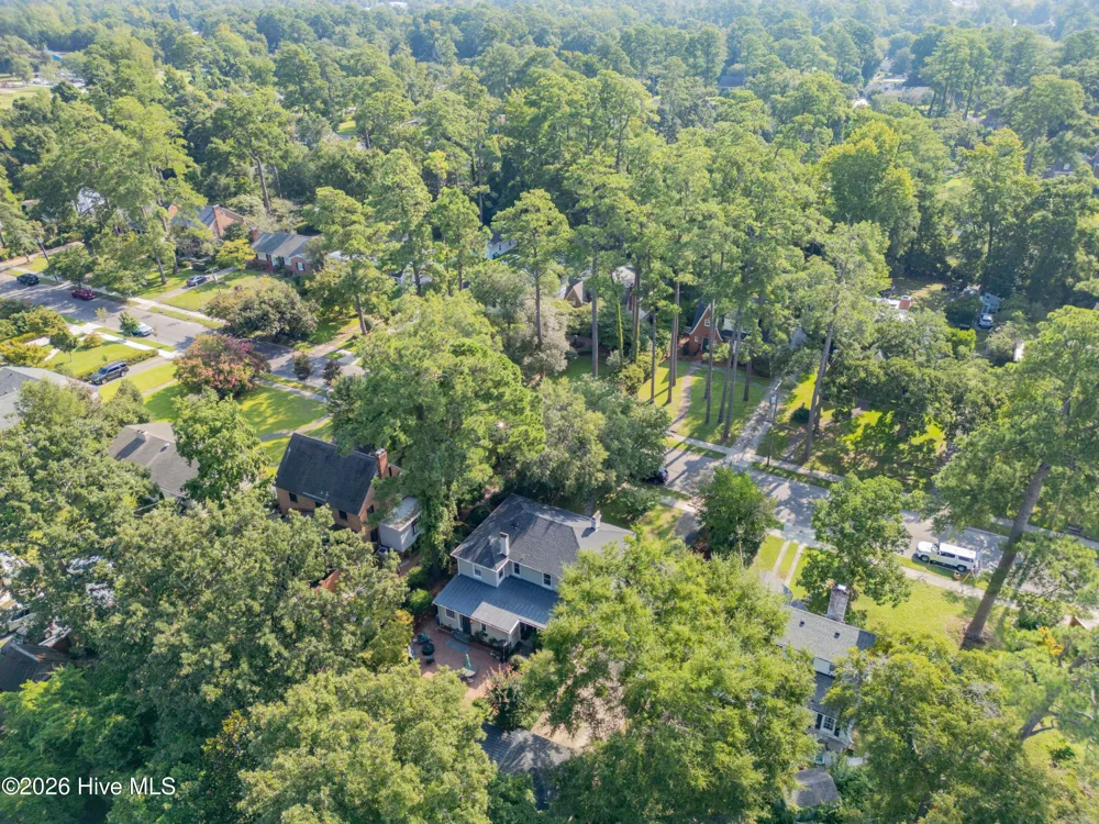 318 Colonial Drive Wilmington, NC 28403