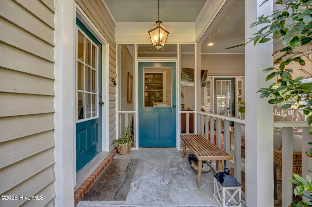 318 Colonial Drive Wilmington, NC 28403