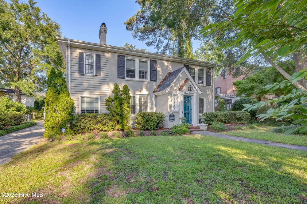 318 Colonial Drive Wilmington, NC 28403