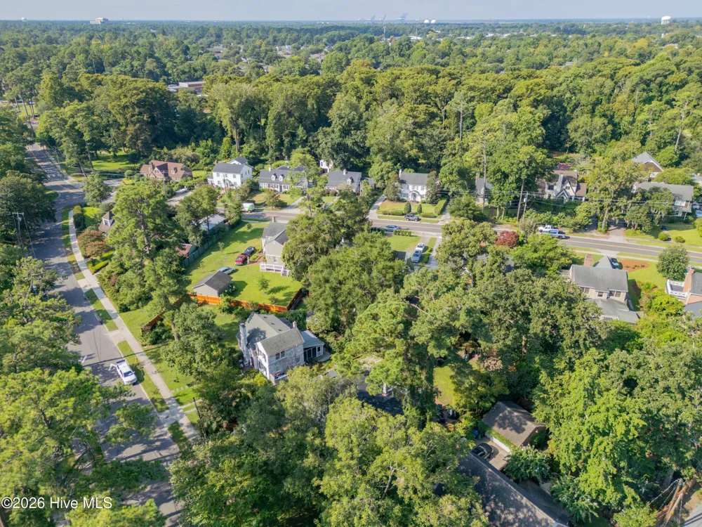 318 Colonial Drive Wilmington, NC 28403