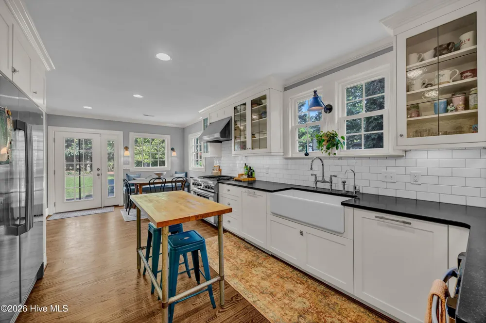 318 Colonial Drive Wilmington, NC 28403