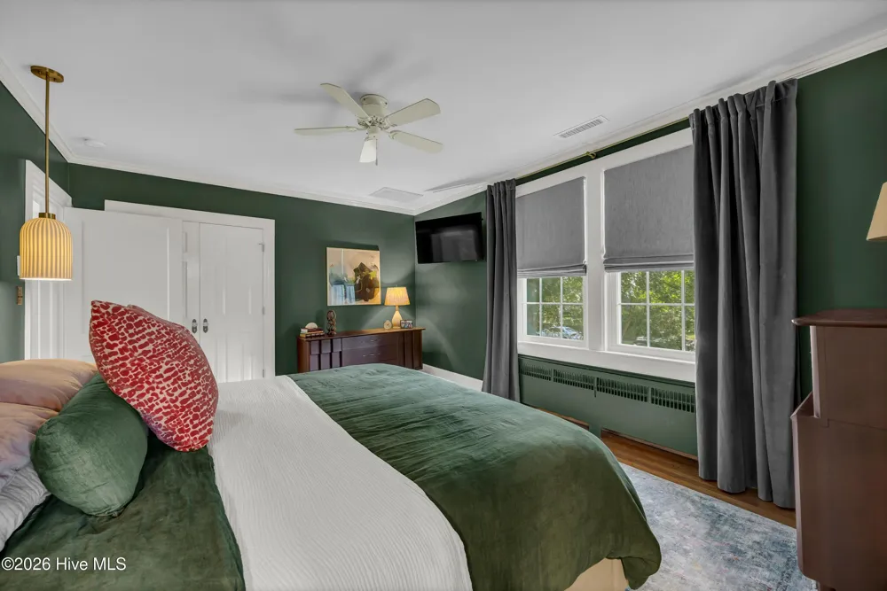 318 Colonial Drive Wilmington, NC 28403