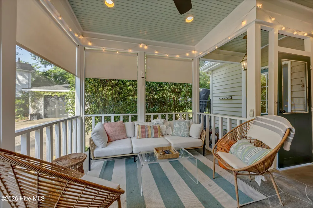 318 Colonial Drive Wilmington, NC 28403