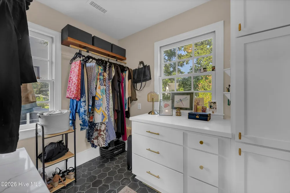 318 Colonial Drive Wilmington, NC 28403