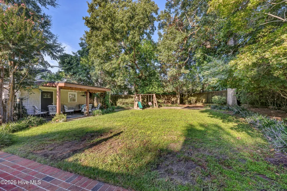 318 Colonial Drive Wilmington, NC 28403