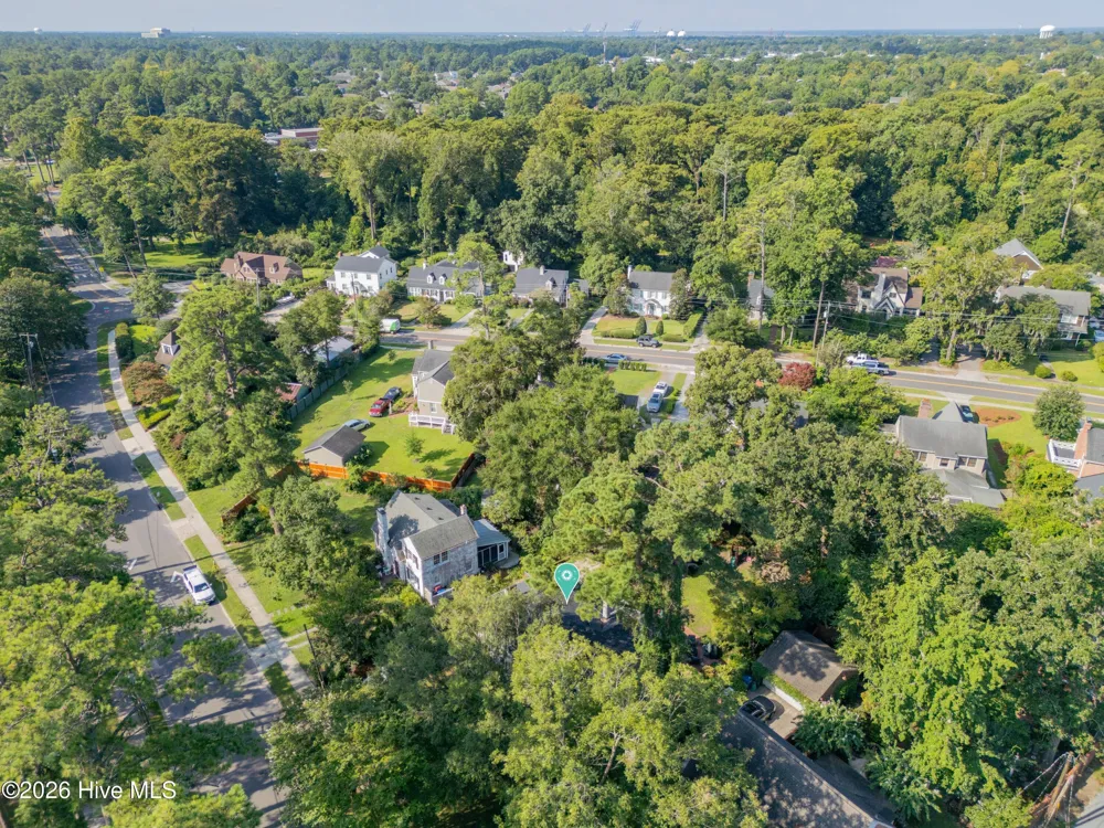 318 Colonial Drive Wilmington, NC 28403