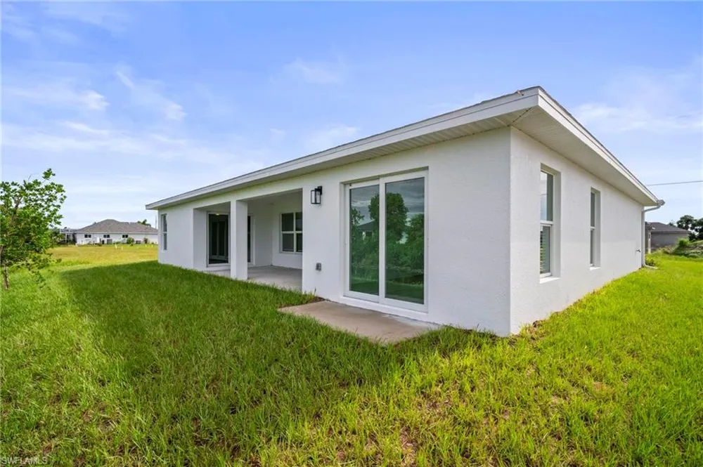 116 NW 23rd Avenue Cape Coral, FL 33993