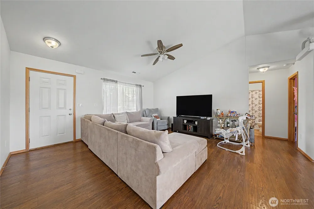 1118 W Luta Street Moses Lake, WA 98837