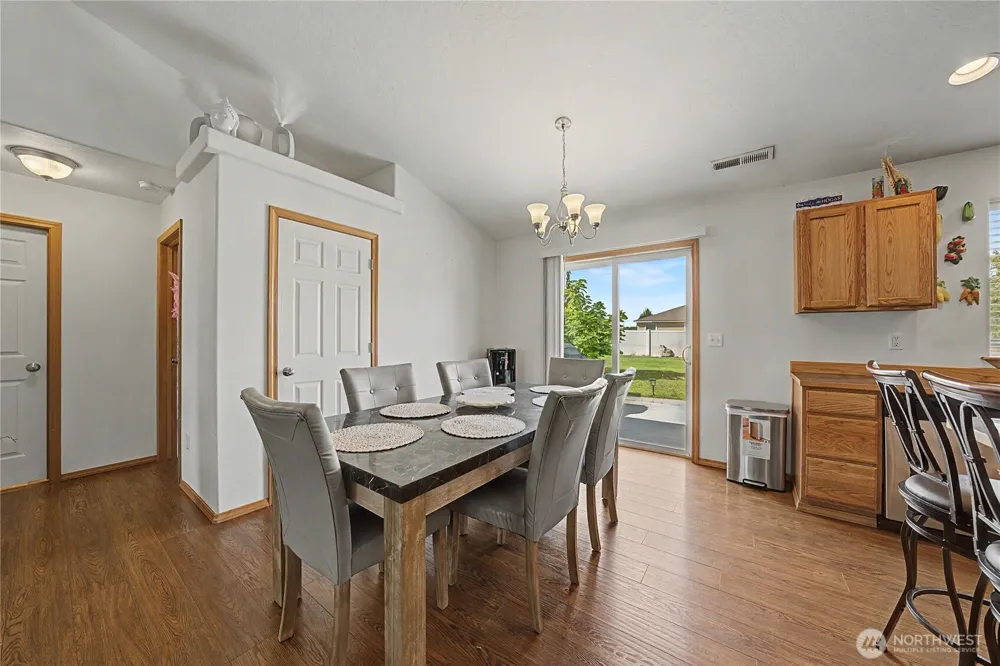 1118 W Luta Street Moses Lake, WA 98837