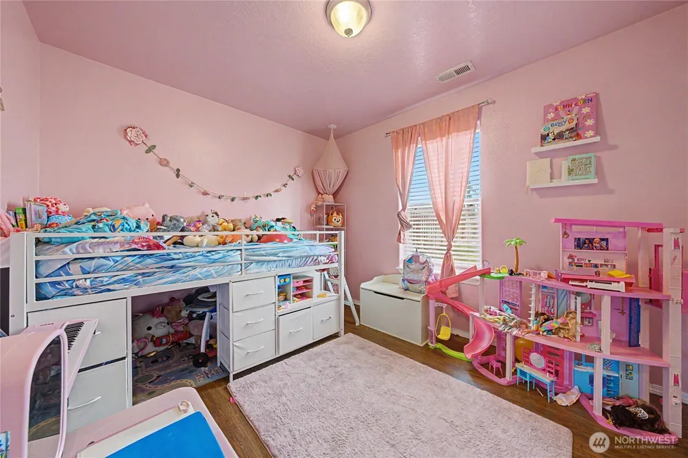1118 W Luta Street Moses Lake, WA 98837