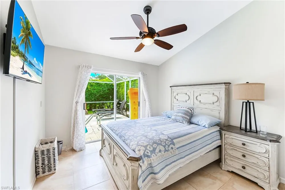 589 Lambton Lane Naples, FL 34104