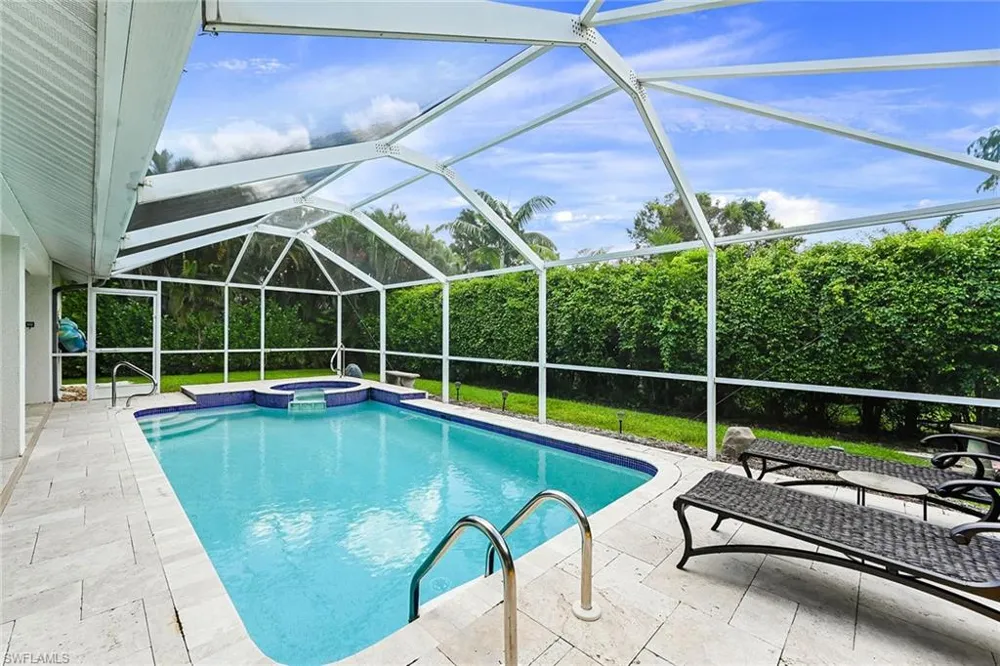 589 Lambton Lane Naples, FL 34104