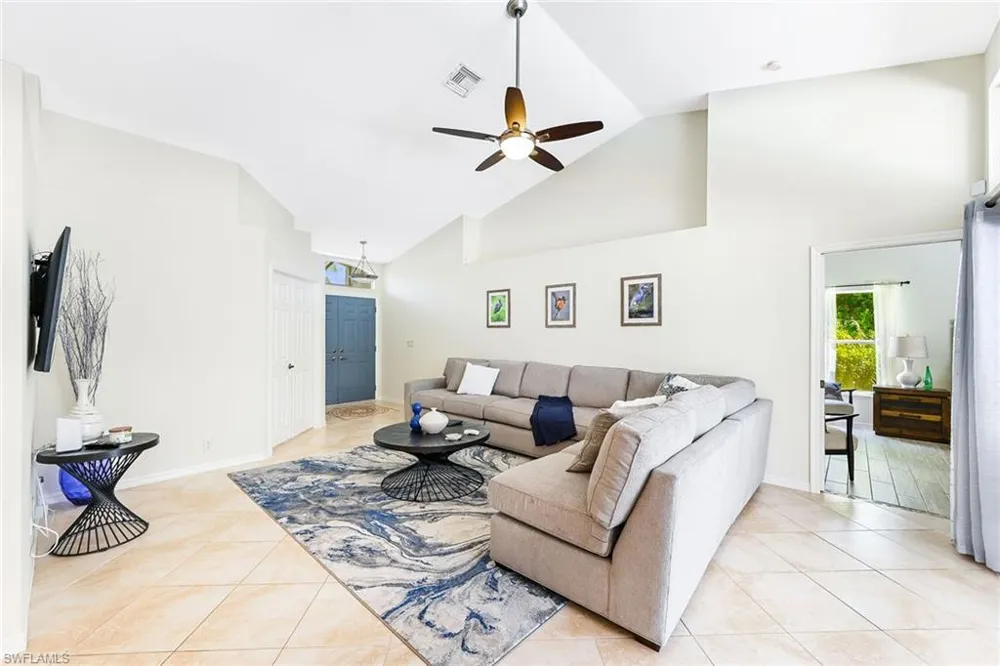 589 Lambton Lane Naples, FL 34104