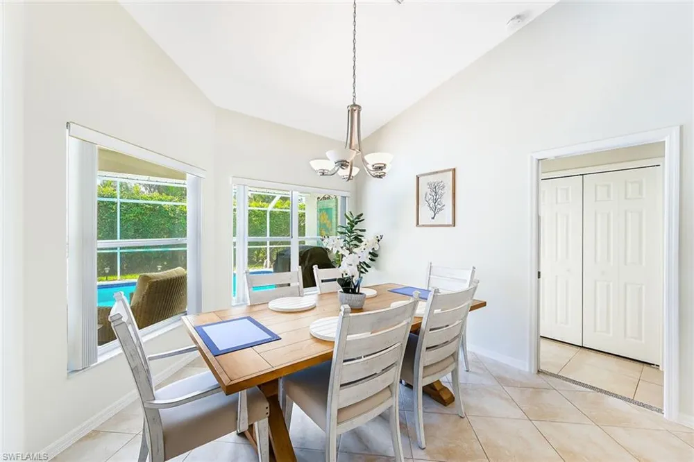 589 Lambton Lane Naples, FL 34104