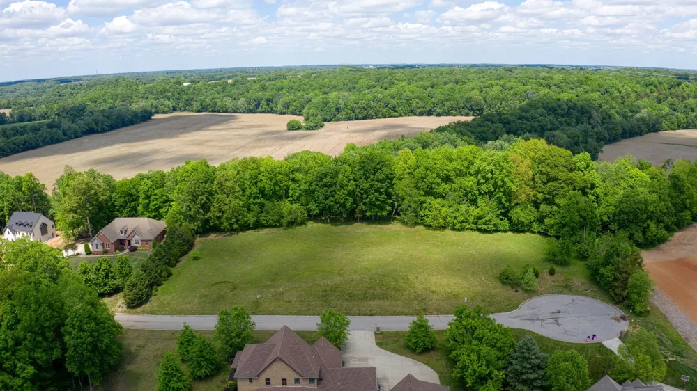 22 Port Royal Estate Adams, TN 37010