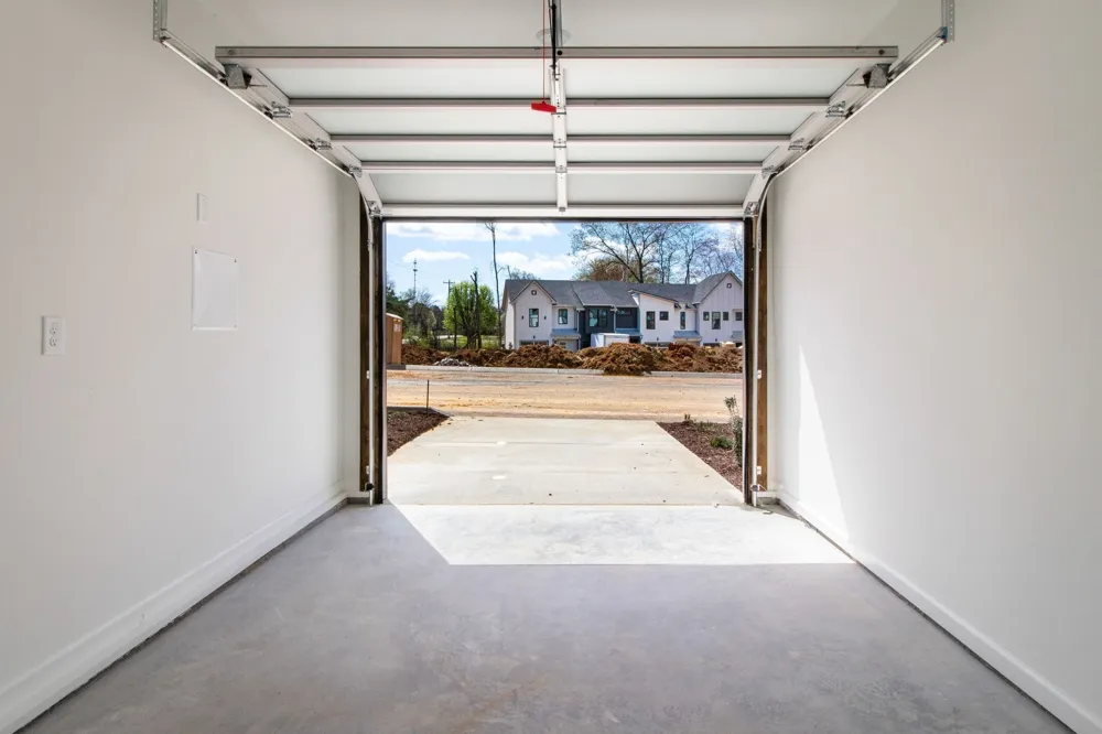160 Excell Rd #O Clarksville, TN 37043