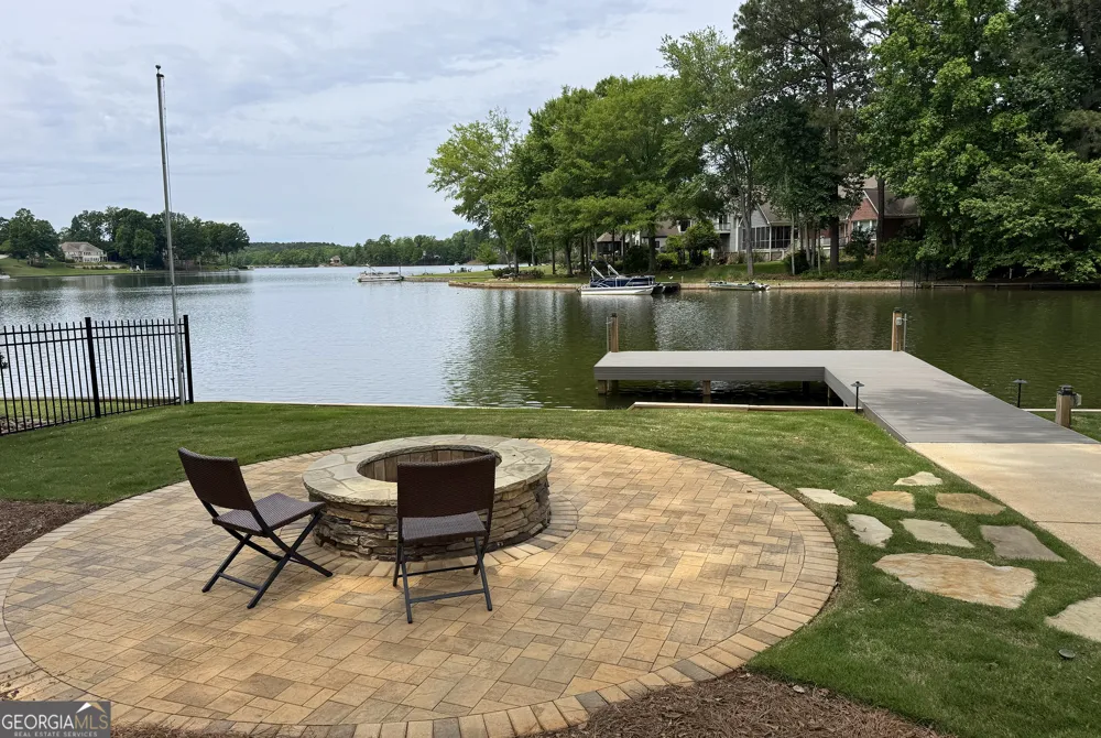 145 Bay DR Newnan, GA 30263