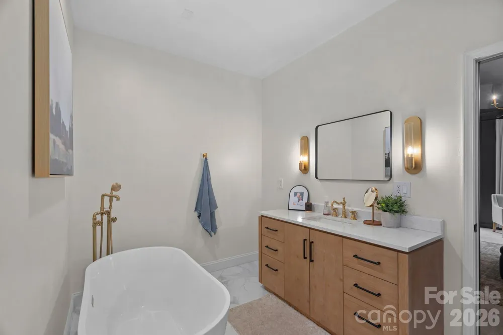 140 Crooked Branch Way Troutman, NC 28166
