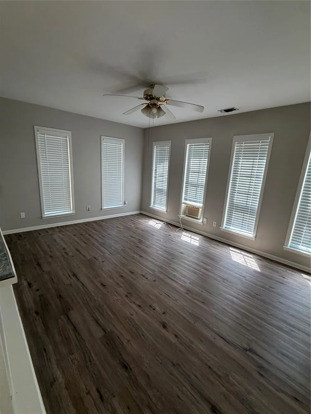 2220 Bella Vista Drive Paris, TX 75460