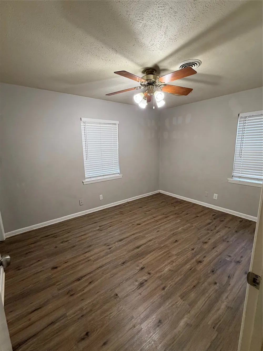 2220 Bella Vista Drive Paris, TX 75460
