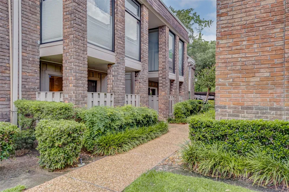 7555 Katy Freeway #55 Houston, TX 77024
