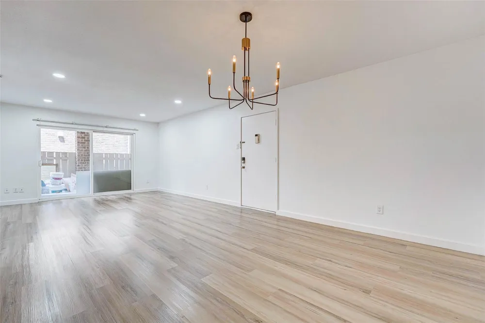 7555 Katy Freeway #55 Houston, TX 77024