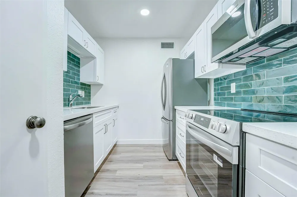 7555 Katy Freeway #55 Houston, TX 77024