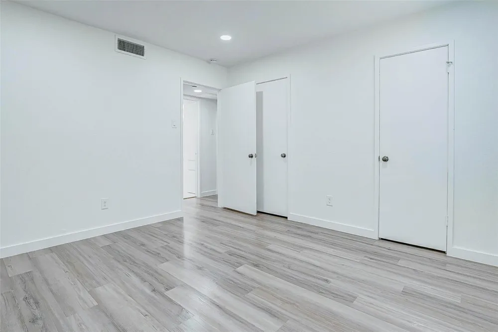 7555 Katy Freeway #55 Houston, TX 77024