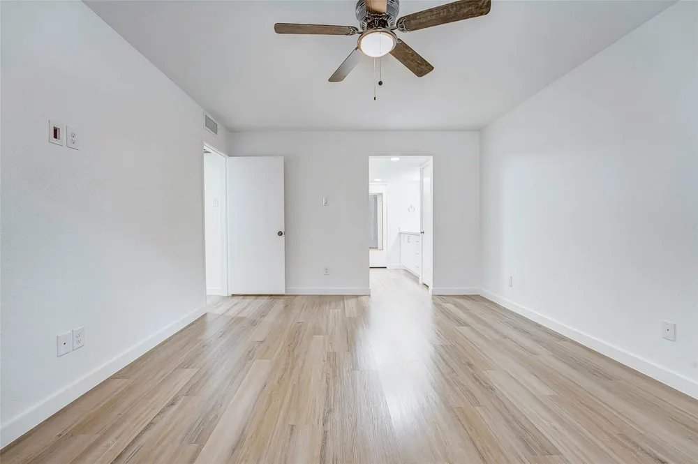 7555 Katy Freeway #55 Houston, TX 77024