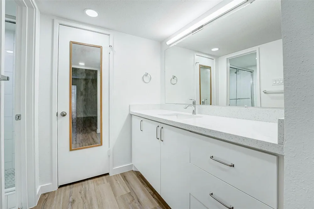 7555 Katy Freeway #55 Houston, TX 77024