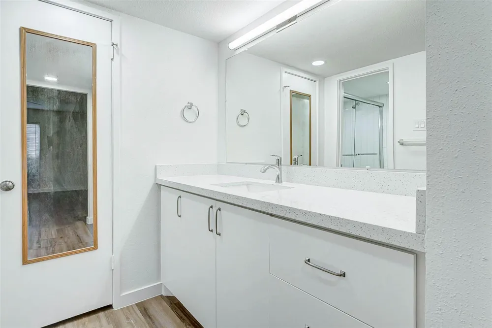 7555 Katy Freeway #55 Houston, TX 77024