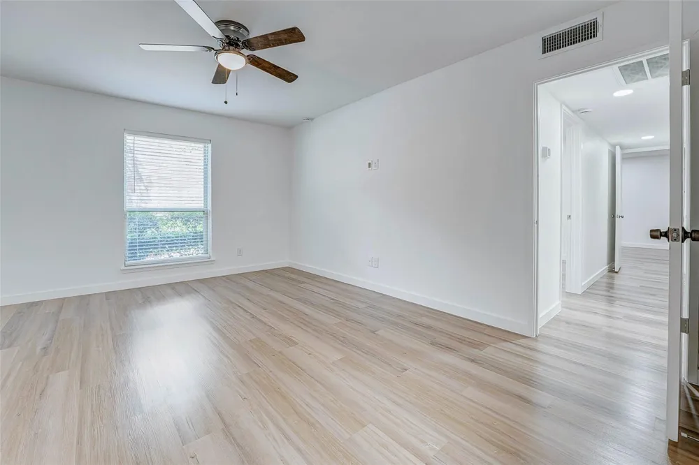 7555 Katy Freeway #55 Houston, TX 77024