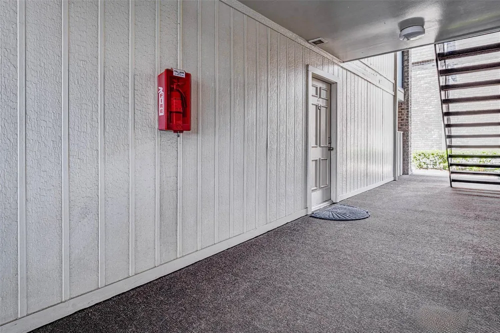 7555 Katy Freeway #55 Houston, TX 77024