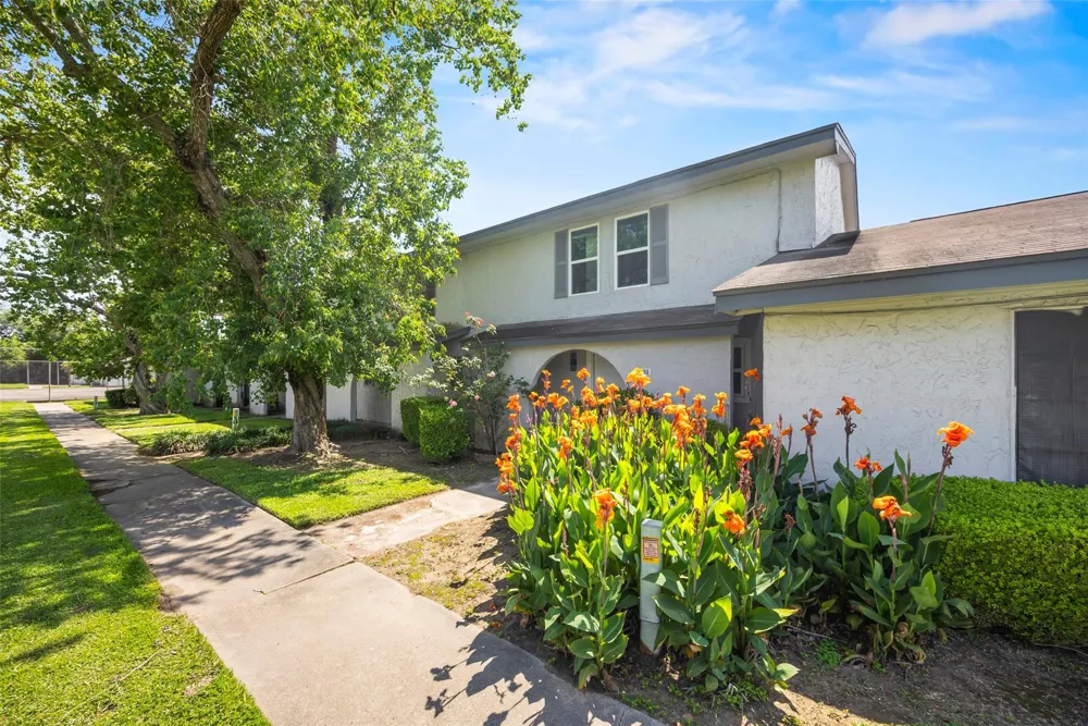 1831 Country Village Boulevard Humble, TX 77338