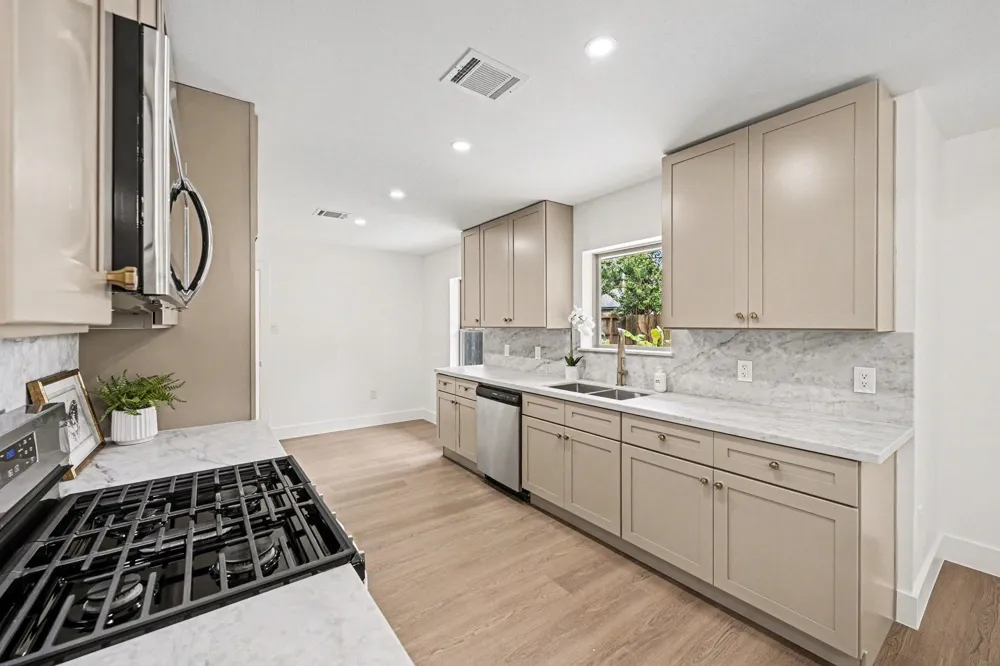 9522 Winsome Lane Houston, TX 77063