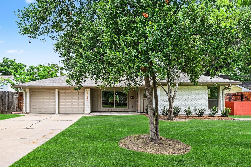 9522 Winsome Lane Houston, TX 77063