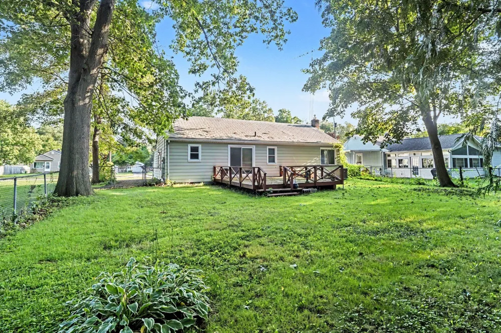 24 Allison Drive Battle Creek, MI 49037