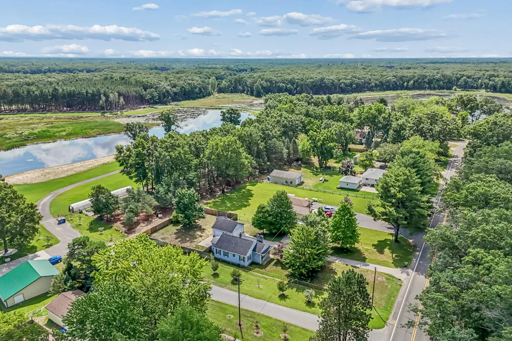 1688 S Carr Road Muskegon, MI 49442