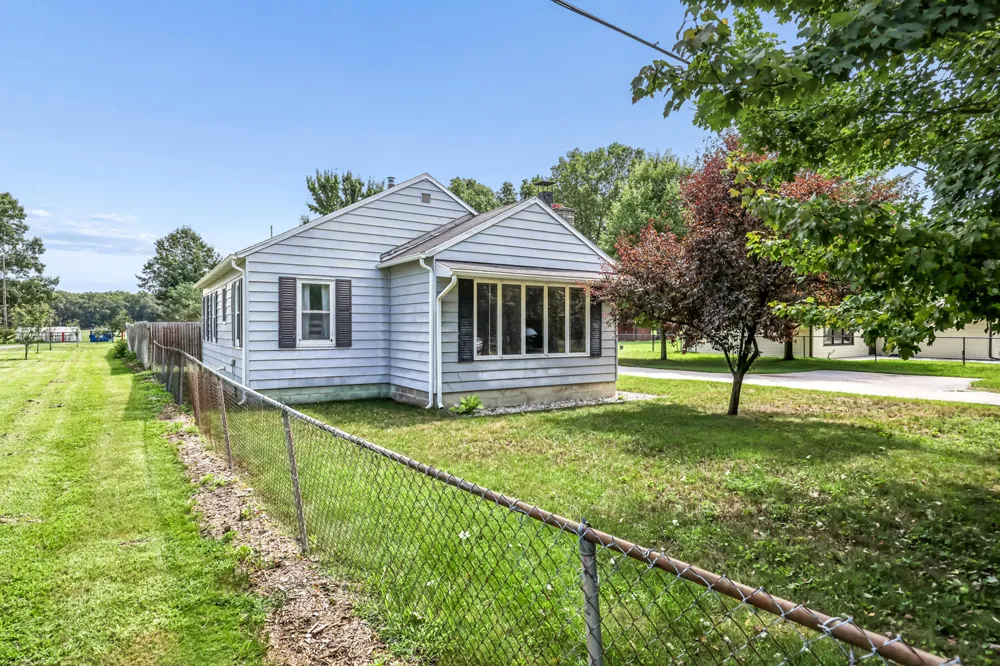 1688 S Carr Road Muskegon, MI 49442