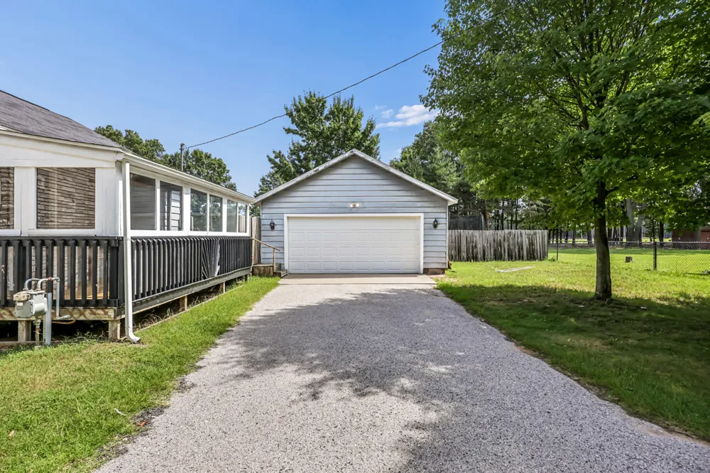 1688 S Carr Road Muskegon, MI 49442