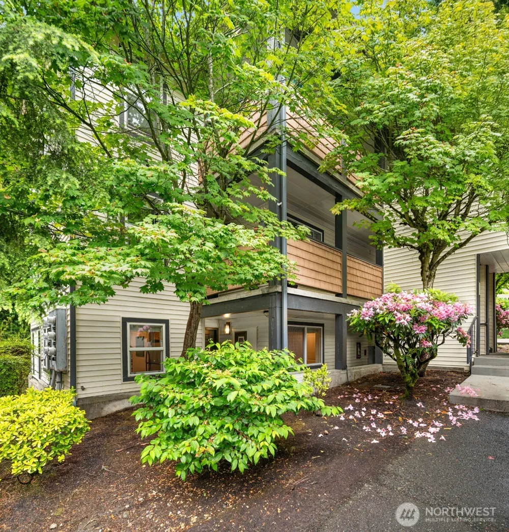 8615 238th Street SW #B101 Edmonds, WA 98026