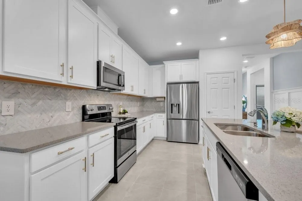 7644 LIVEWELL LANE Sarasota, FL 34240