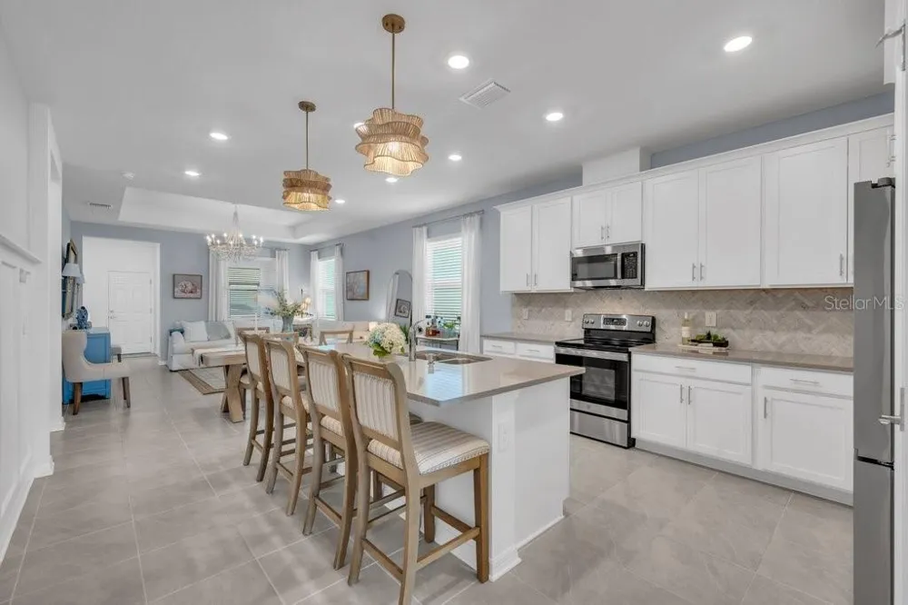 7644 LIVEWELL LANE Sarasota, FL 34240
