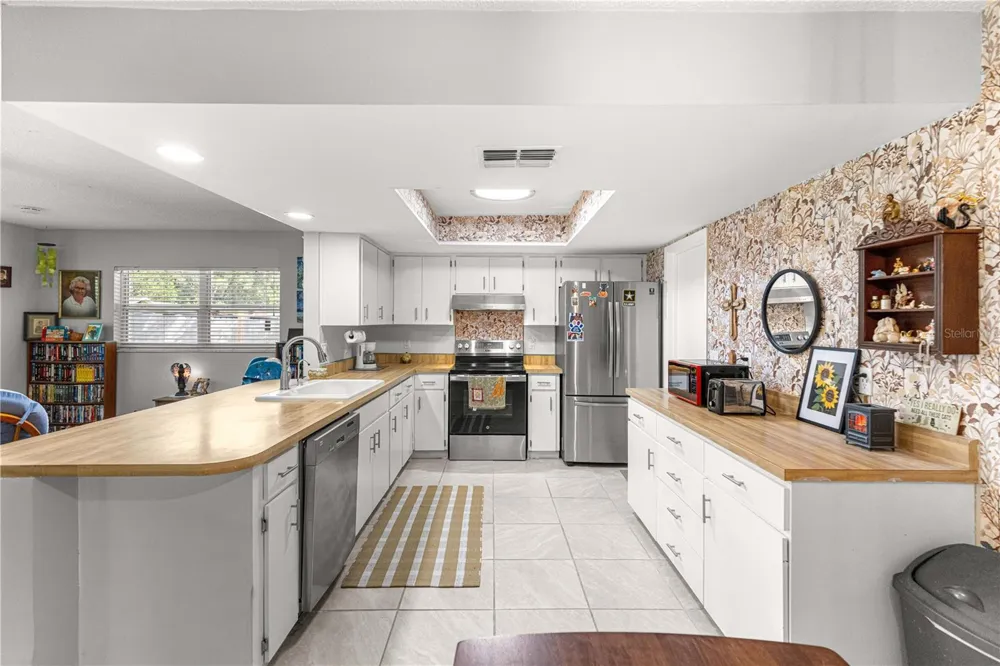 2170 W DORAL COURT Citrus Springs, FL 34434
